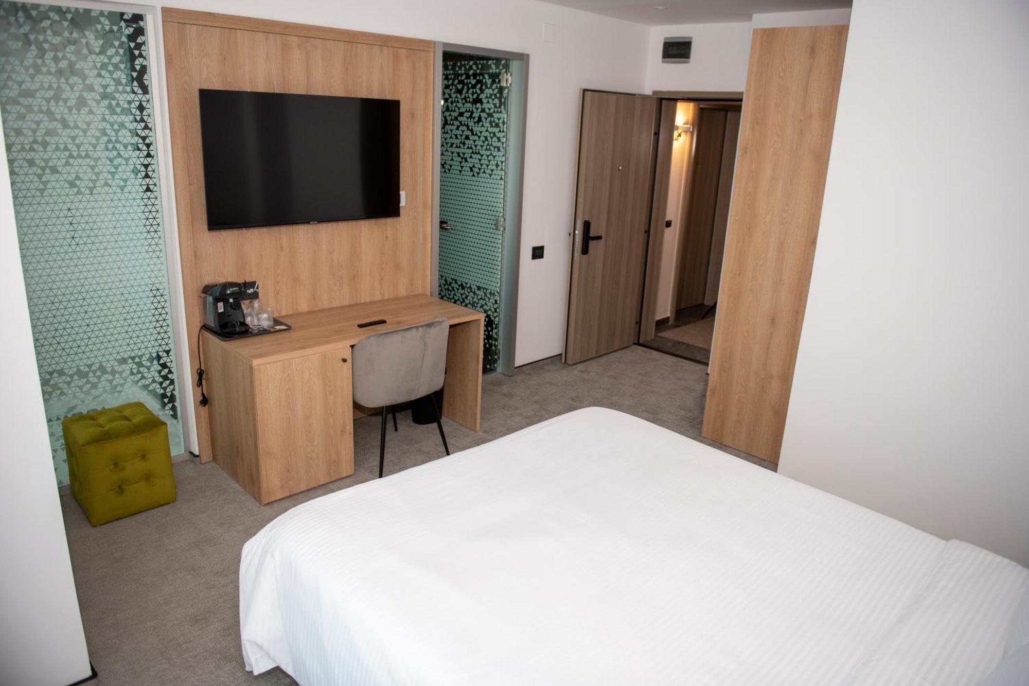 بوخارست Cm111Apparthotel المظهر الخارجي الصورة